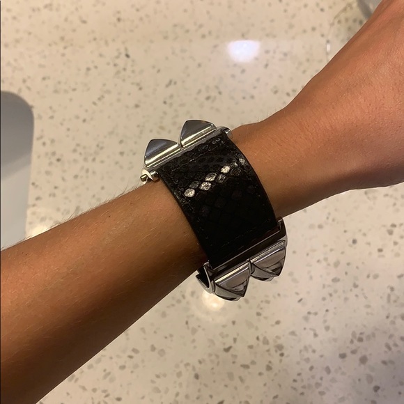 Michael Kors Snake Skin bangle - Picture 2 of 6